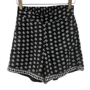 Max Studio Women’s Black Print Crepe Shorts Size XS NWT